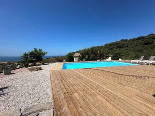 Rez de Villa , Piscine vue mer Hotels in Coggia