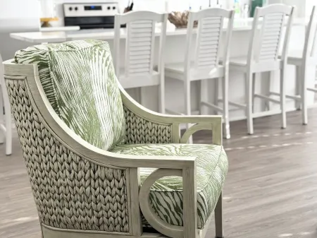 Newly built ContemporaryCoastal Villa