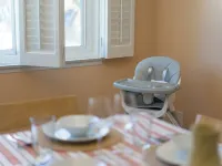 2 king beds, near UCR, pool & arcade.