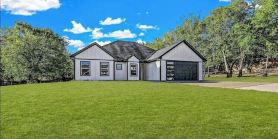 Hot Tub Paradise: Fire Pit - BBQ - Family/Couples