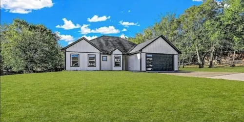 Hot Tub Paradise: Fire Pit - BBQ - Family/Couples