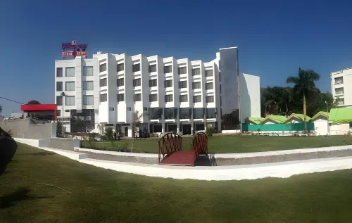 Hotel Lake View Hotel di Saputara