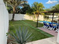 Charming 3-bedroom Private Pool Villa with AC and WiFi in enjoyable Mérida Hotel a 