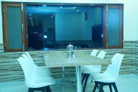 호텔 만다키니 팰리스 루드레이프레이에그 호텔