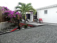 Air-conditioned lodge with swimming pool near Deshaies - WiFi
