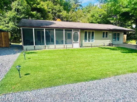 Completely Renovated Home in Parry Sound,with Full Kitchen, Laundry & Gazebo!