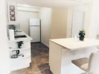 Spacious Family-Friendly Suite Near Cultus Lake with Private Entrance & Patio