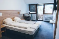 Hotel Allee 25 Hotels near Max-Eyth-See