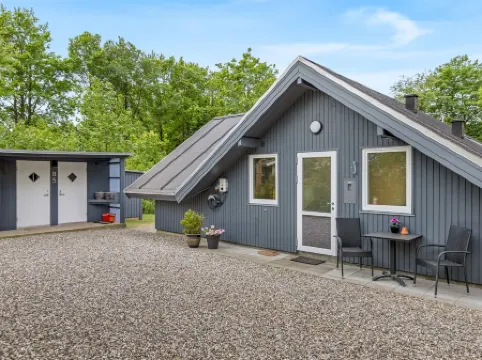 "Asulf" - 31km from the Sea