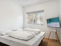 "Scalli" - 1.5km to the Fjord