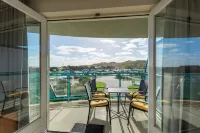 Apartment by Dutch Beach Pet-Friendly