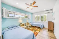 Charming 3 Bedroom Suite 200 steps to Beach, car available