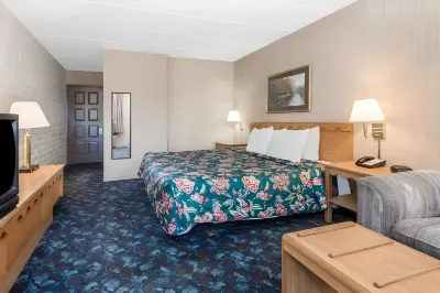Knights Inn Dayton at Poe Ave Hotel in zona Gary Sherman Park