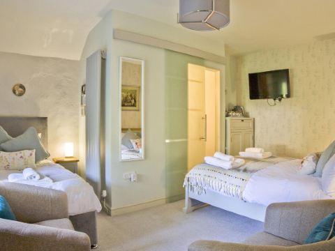 Hawthorn Farm Guest House