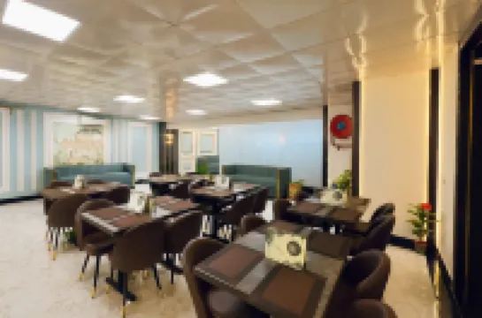 Hotel Grand Regency by JMD Group Near Delhi IGI Airport