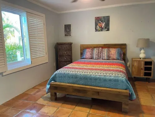 Southgate courtyard<br>Unit 20