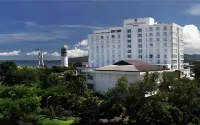 Sintesa Peninsula Hotel Hotels near Sparta Fields Tikala