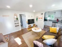 Cute Home with fully fenced yard Hot Tub and Fire Pit.