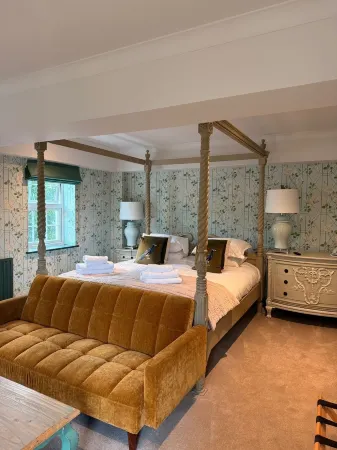 Moorhill House Bed & Breakfast