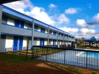 Days Inn by Wyndham Washington - Pools