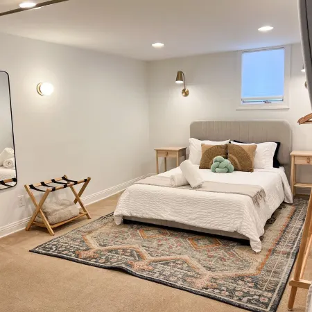 Spacious 3Br/2BA Townhome w/ Private Parking & Walkable East Side