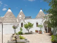 Trulli in Itria Valley with Infinity Pool