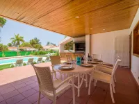 Chalet in Maspalomas with Heated Pool - Alphydda