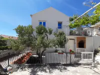 Apartments Knego - Comfort One Bedroom Apartment with Balcony and Sea View Hotels in Mlini