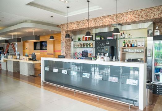 이비스 이투 플라자 쇼핑 호텔 외관