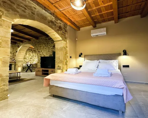 3A Tree Traditional Houses Ξενοδοχεία στην πόλη Χουδέτσι