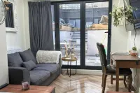 3 Bed Home - Sleeps 6 Garden Pets and Very Central