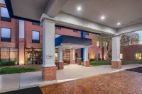 Hampton Inn Akron-South Hotels near Walmart Supercenter