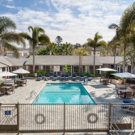 Holiday Inn Express & Suites LA JOLLA – WINDANSEA BEACH by IHG