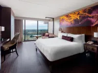 Baton Rouge Marriott Hotels near Sata Park