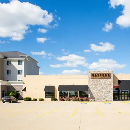 Holiday Inn & Suites BLOOMINGTON-AIRPORT by IHG