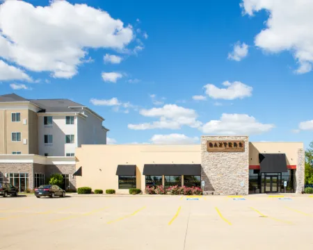 Holiday Inn & Suites BLOOMINGTON-AIRPORT by IHG Hotels in Bloomington