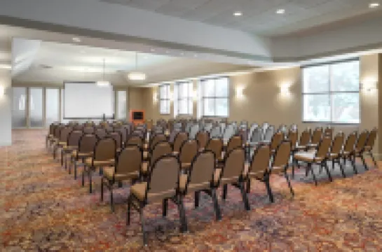 Holiday Inn MANITOWOC by IHG Các khách sạn ở Manitowoc