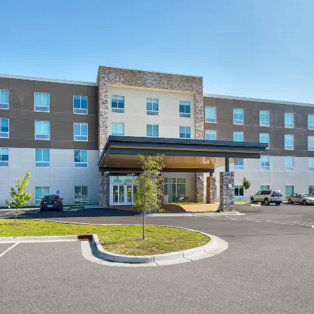 Holiday Inn Express & Suites LA GRANGE - LOUISVILLE AREA NE by IHG