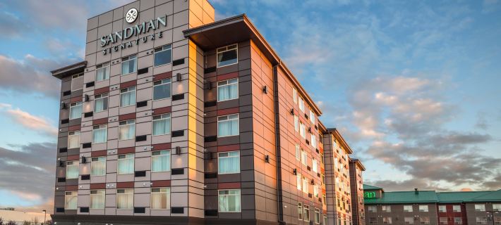 Sandman Signature Calgary Airport Hotel Các khách sạn ở Calgary