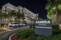 Cambria Hotel Ft Lauderdale, Airport South & Cruise Port - Bãi đậu xe