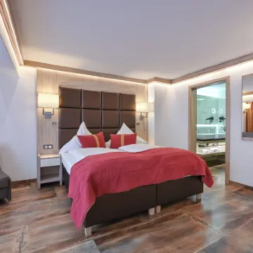Hotel Ludwigs Отели рядом с достопримечательностью «Кемпинг Хопфензее»