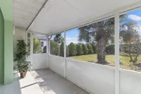 "Fountain of Youth" 2 bedroom 3 bath, bikes, BBQ 웜 미네랄 스프링스 호텔