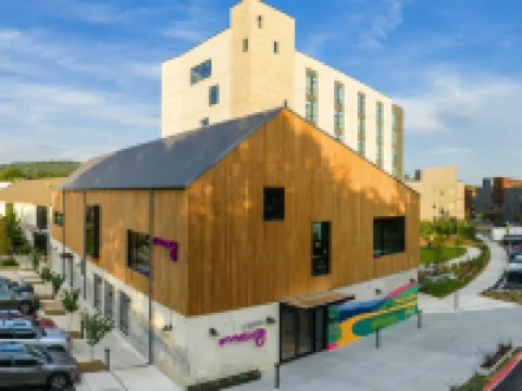 Moxy Fayetteville Hotels in Washington County