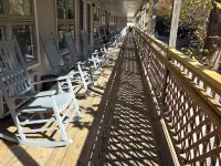 Drama Inn Hotels in Swain County