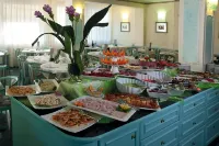 Salus Smart & Chic Hotel - breakfast