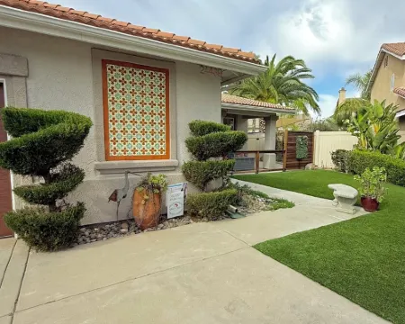 Entire Casita and Cal king bed, sofa bed and kitchen just minutes from Temecula. Hotéis em Murrieta