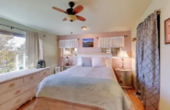 Close to Hot Minerals Soak! Glacier NP Stopover Hotels in 