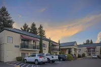 Best Western Plus Plaza by the Green - 주차장