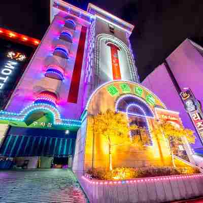 리츠칼튼모텔 Hotel Exterior