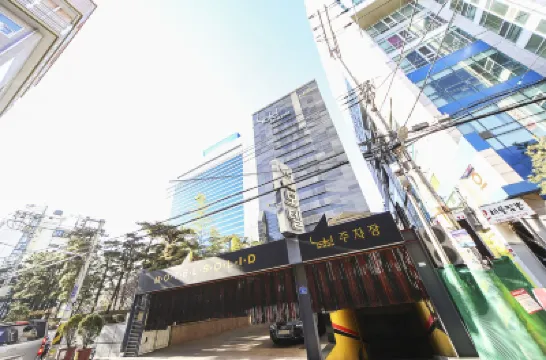 Suyu Solid Hotel Hotels near Bukhansan